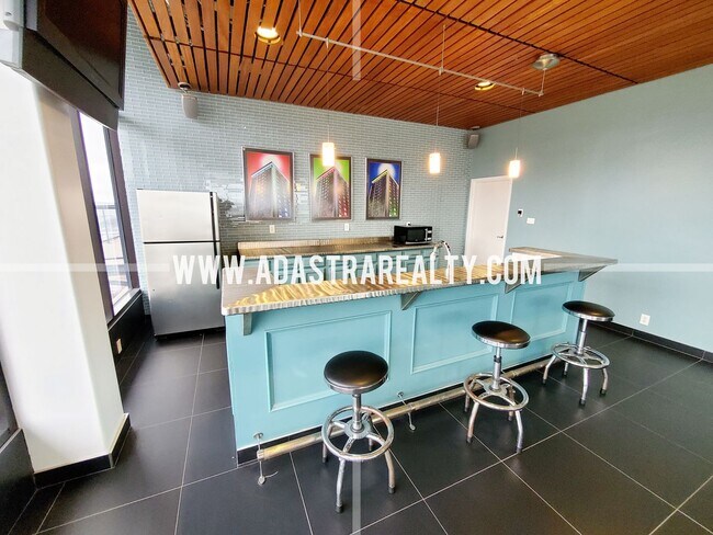 Building Photo - Ultimate Urban Living, Incredible Amenities!!-Beautiful Studio Apartment in Downtown KC-Coming SO...