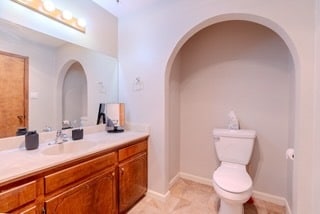 Building Photo - 2112 Castle Ct