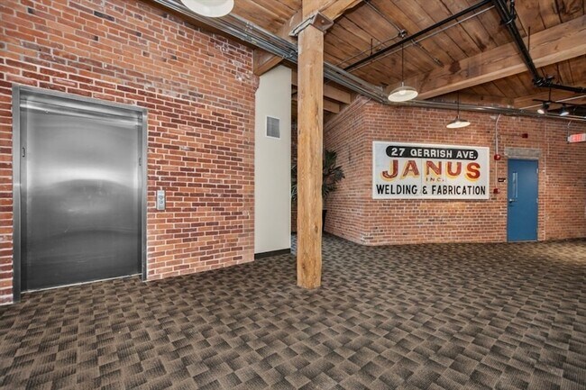 Building Photo - 88 Gerrish Ave