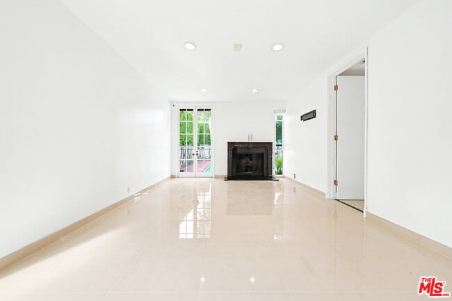 Building Photo - 469 S Hamel Rd