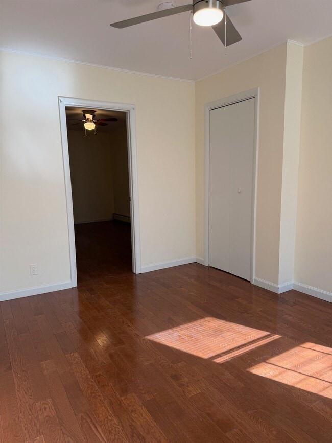 Building Photo - 88 Vroom St