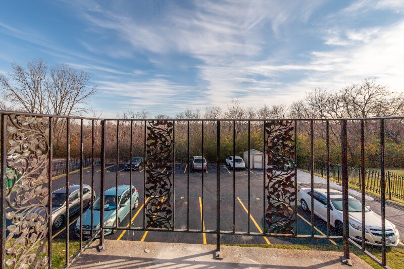 Building Photo - 7512 N Granville Rd