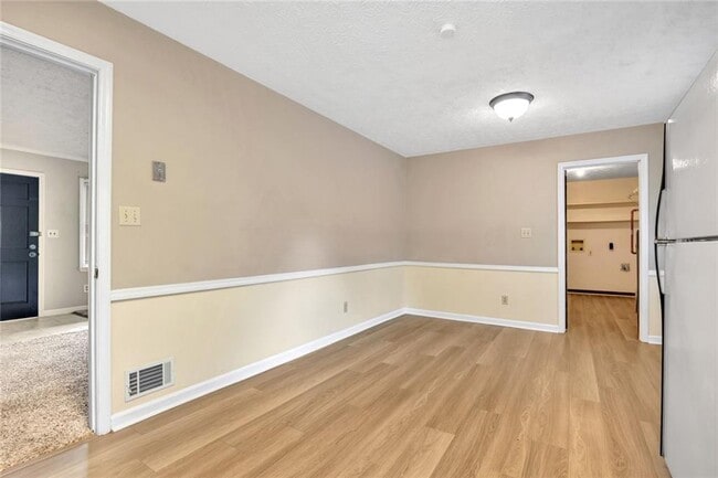 Building Photo - 905 Rambling Rose Ct NW