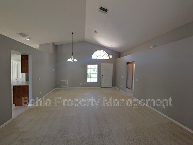 Building Photo - 31404 Philmar Ln