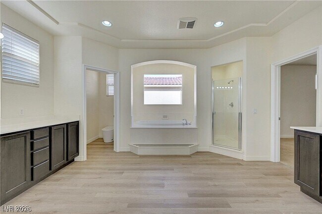 Building Photo - 7931 Campers Village Ave