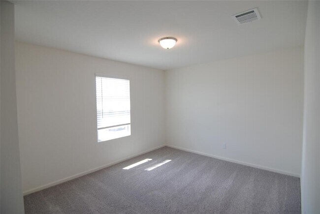 Building Photo - 1033 Lacebark Pne Ln