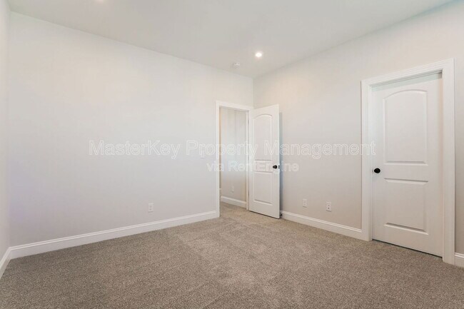 Building Photo - 360 Murray Grey Ln