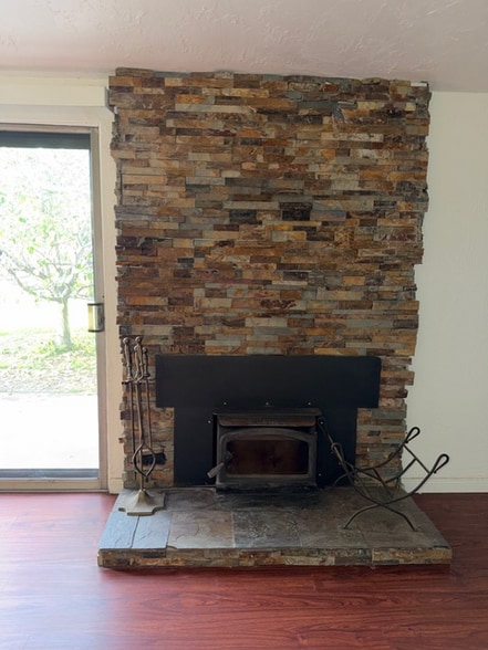 Building Photo - 9076 Walker Ct