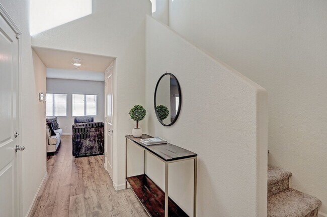 Building Photo - ALMOST NEW FULLY FURNISHED 4 BEDROOM, 2.5 BATHS, CONTEMPORARY FURNITURE AND FINISHES,