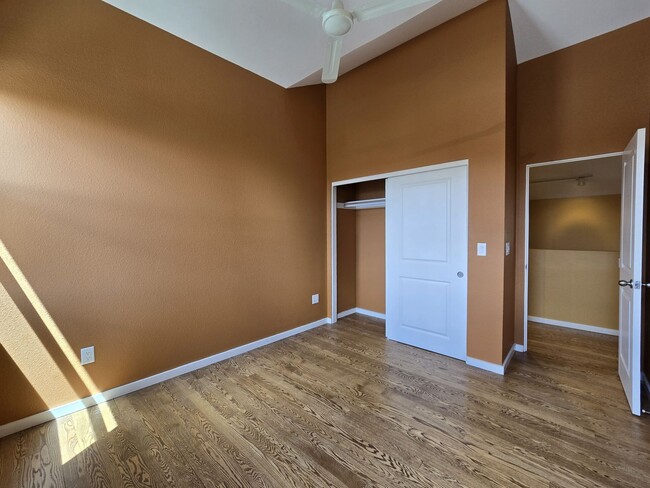 Building Photo - 2180 W Alameda St