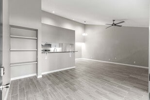 Building Photo - 4151 SE 22nd Ave