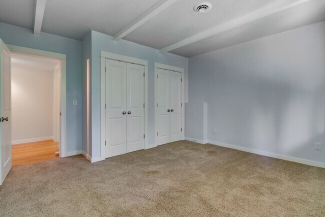 Building Photo - 4Bed, 3Bath Home in West Slope / Raleigh H...