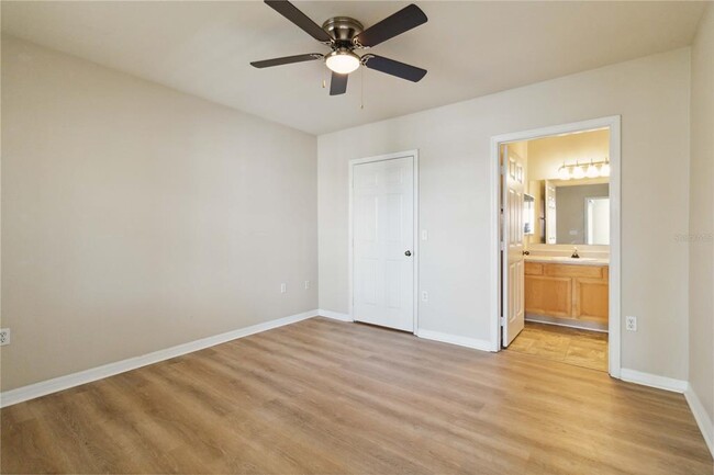 Building Photo - 1010 Villagio Cir