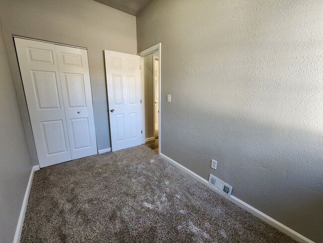 Building Photo - Duplex Located near Fort Carson!!