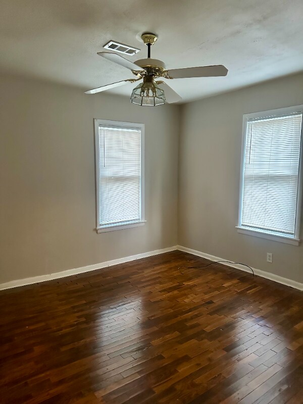 Building Photo - 407 Ponroy St