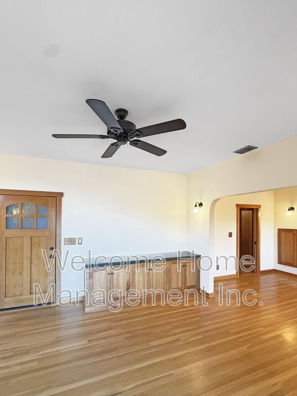 Building Photo - 127 Escobar St