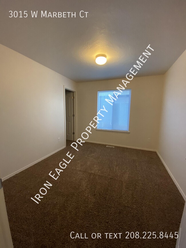 Building Photo - 3015 W Marbeth Ct