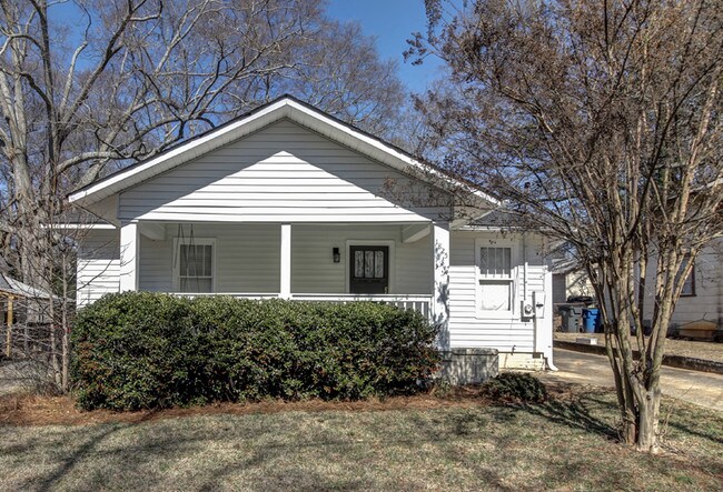 Building Photo - 1825 Thompson Ave