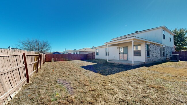 Building Photo - Spacious and Inviting Home by Fort Cavazos