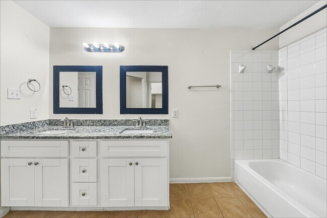 Building Photo - 8339 Loetsch Ridge Way