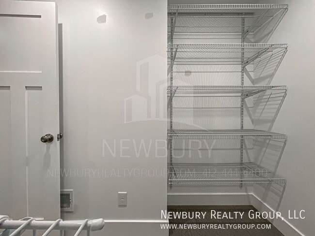 Building Photo - 1819 Chessland St