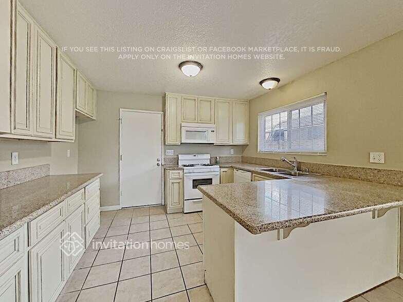 Building Photo - 6864 Cucamonga St