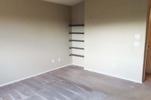 Building Photo - 4641 S Fenwick Dr