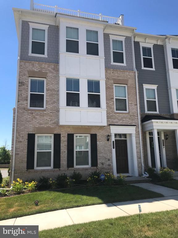 Building Photo - 17351 Redshank Rd