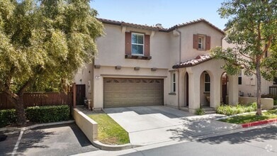 Building Photo - 421 Sonora Cir