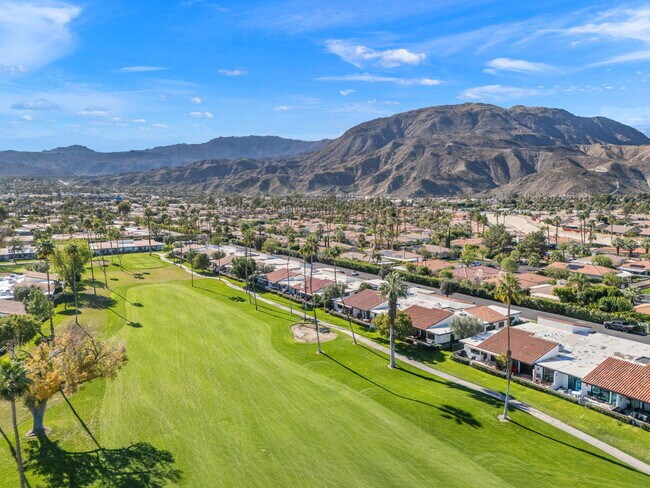 Building Photo - 27 Cll Encinitas