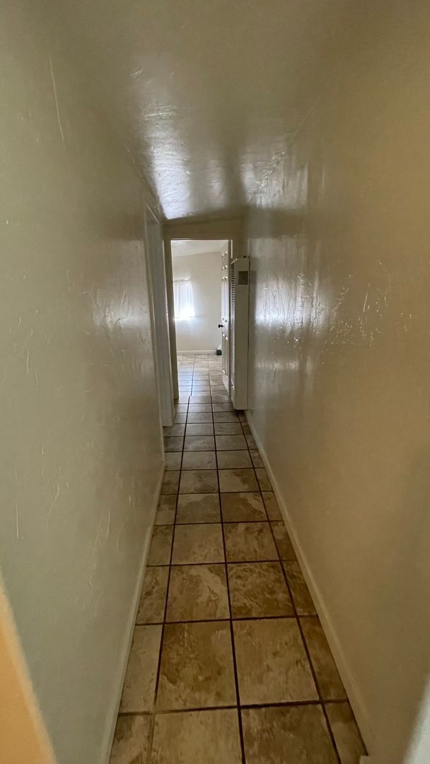 Building Photo - 1336 Peach Ave