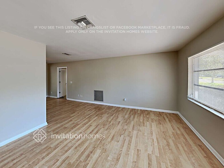 Building Photo - 1827 Barbara Ln