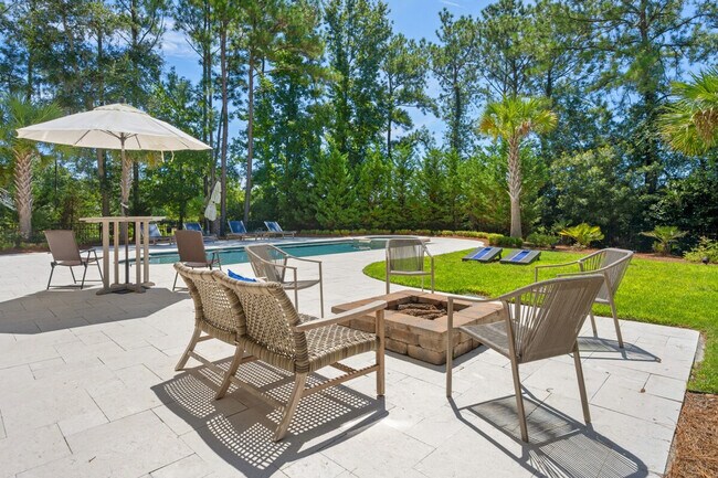 Building Photo - 743 Collins Meadow Dr
