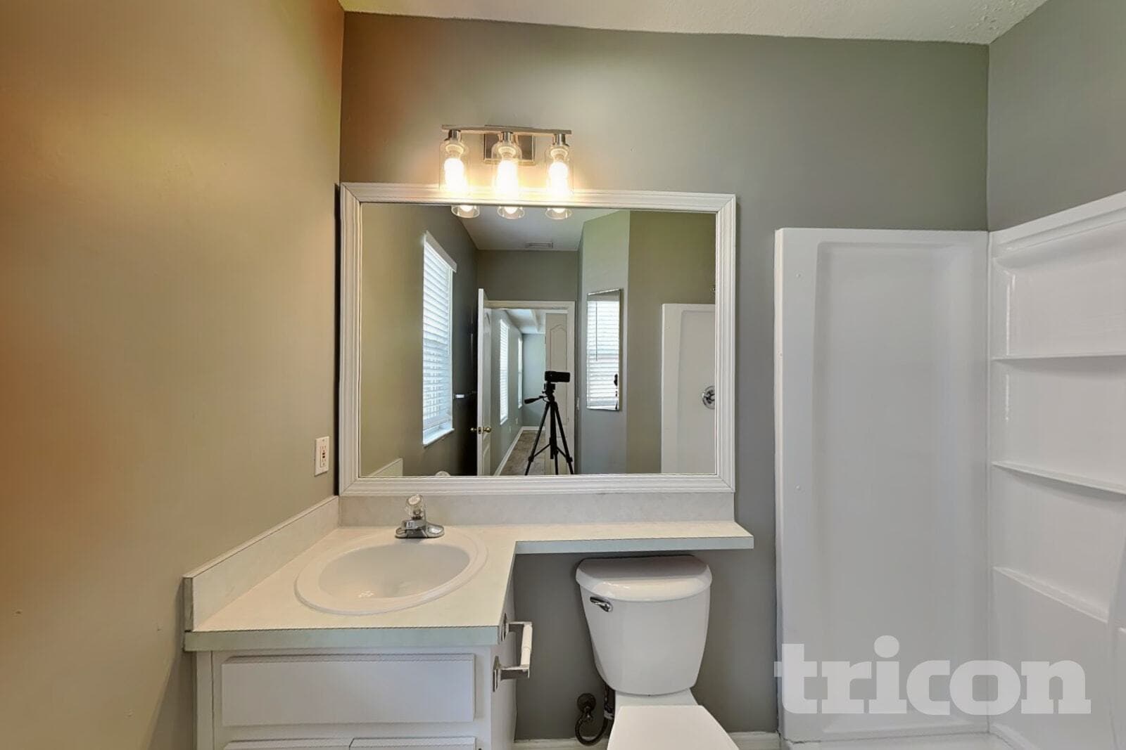 Building Photo - 1627 Mosaic Forest Dr