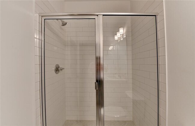 Building Photo - 5422 Howington Ct