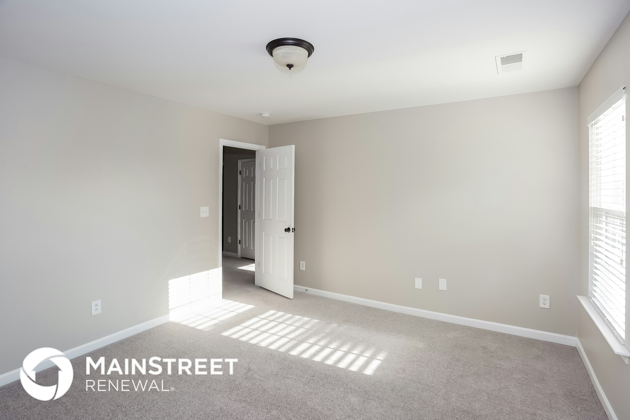 Building Photo - 4204 Houldsworth Dr