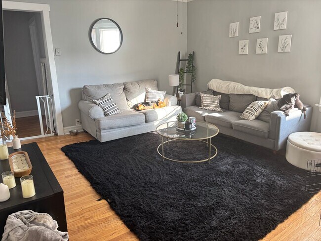 Building Photo - 4410 N Rockwell St