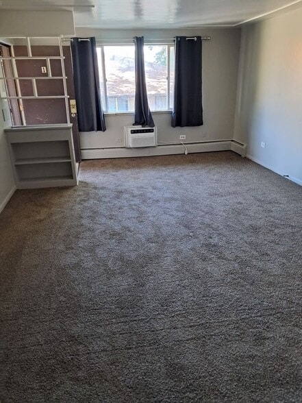 Building Photo - 1741 Clinton St