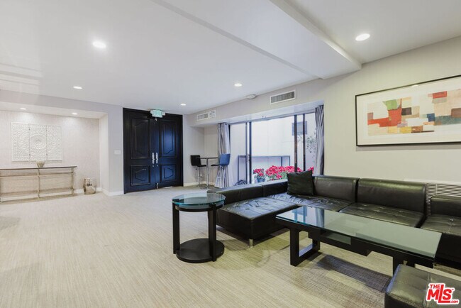 Building Photo - 1155 N La Cienega Blvd