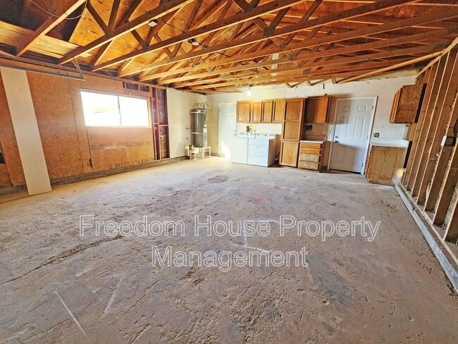 Building Photo - 1930 Kearney St