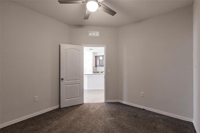 Building Photo - 3215 Oriole Dr