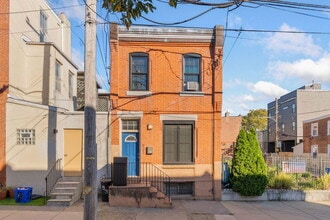 Building Photo - 933 N 30th St