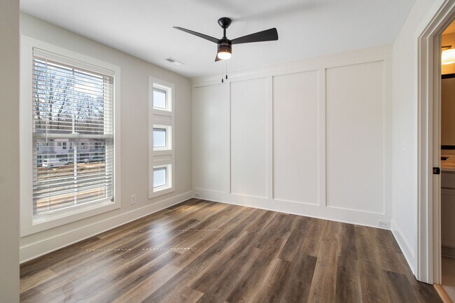 Building Photo - 117 Old Excell Rd