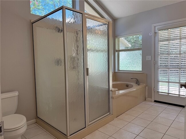 Building Photo - 6015 Los Robles Dr