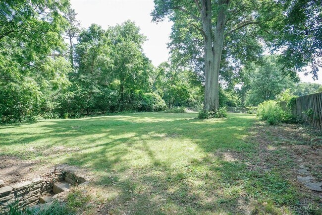 Building Photo - 1090 Birney Ln
