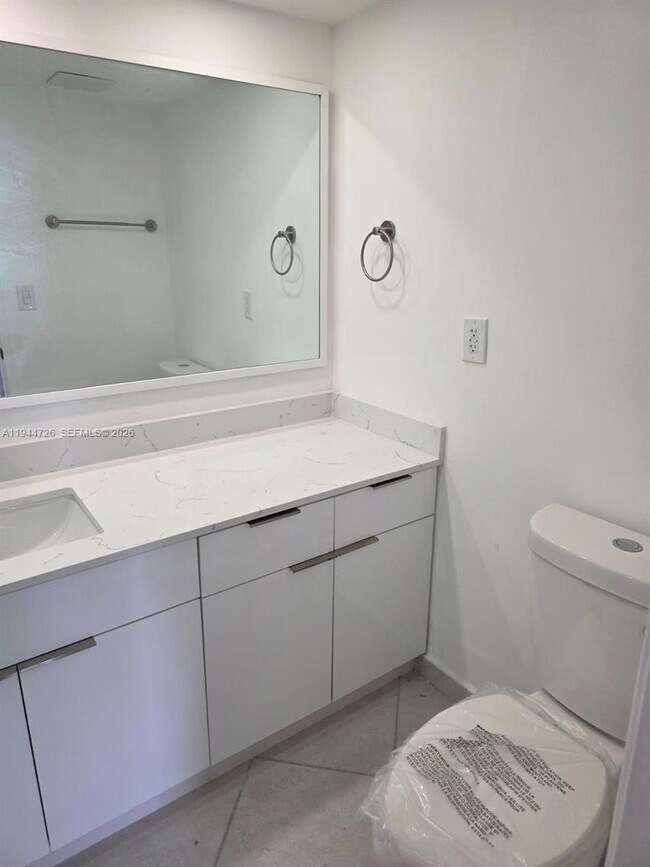 Building Photo - 18151 NE 31st Ct