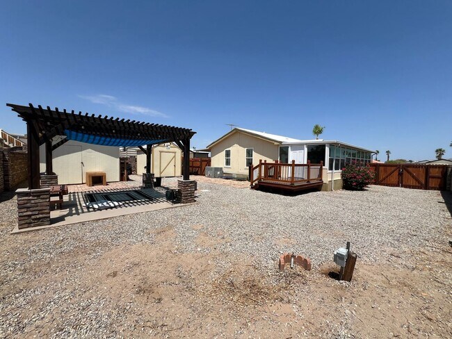 Building Photo - NICE HOME IN THE FOOTHILLS!