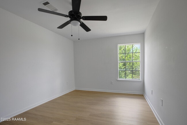Building Photo - 109 Courtney Dr