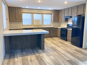 Building Photo - 1613 Steller Ln