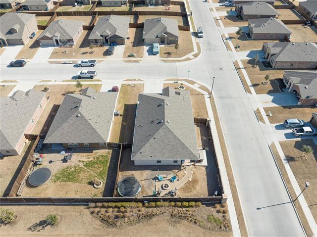 Building Photo - 830 Rustic Way